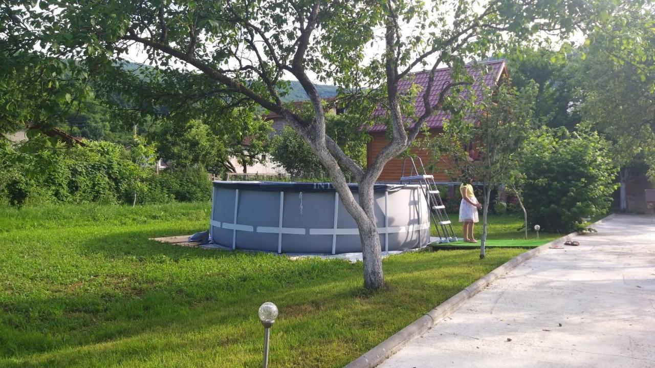 Studio Apartman Sajra Kulen Vakuf Exterior foto